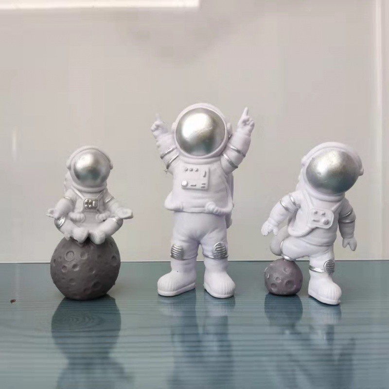 Adorno para tarta de astronaut - Resin Art Alphabet reseña y precio